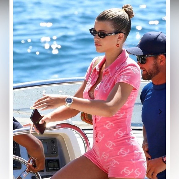 💋Chanel romper - Picture 1 of 4